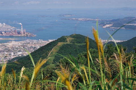 足立山から小文字山と関門海峡